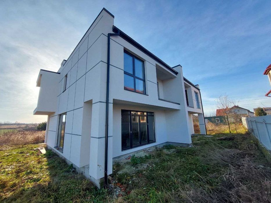 БЕЗ КОМІСІЇ Продаж котеджу в топовій локації у м. Пустомити