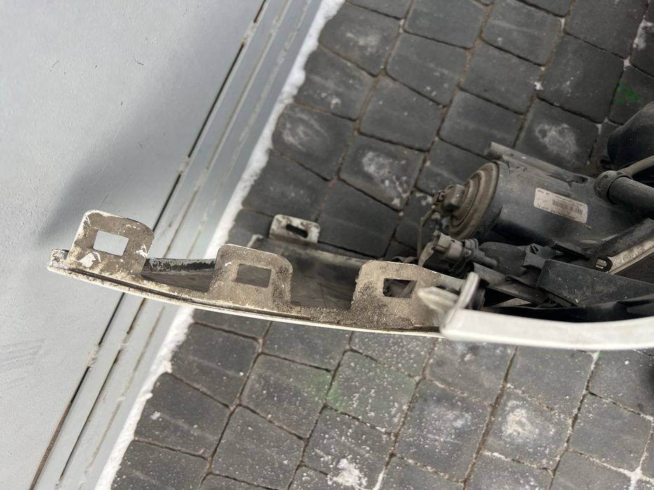 Peugeot 508 бампер.