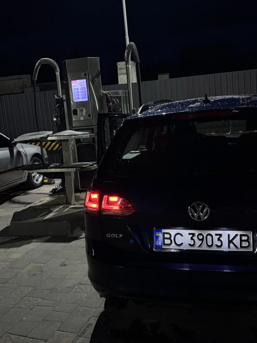Volkswagen Golf VII