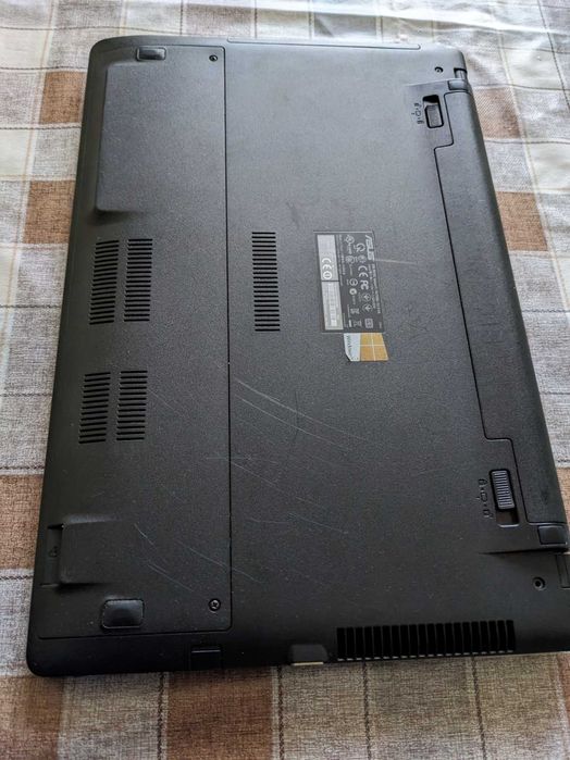 Продам Asus r510c ( на запчастини або відновлення )