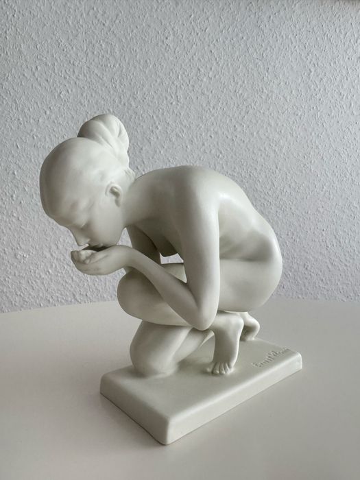 Figurka porcelanowa Rosenthal, akt – Pijąca wodę, Ernst Wenck