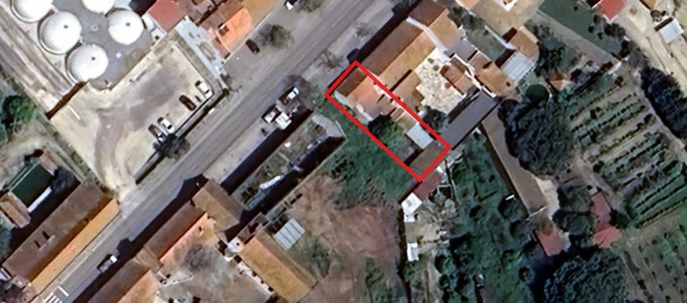 Preço Revisto | Moradia Rústica T3 com jardim, garagem e anexo