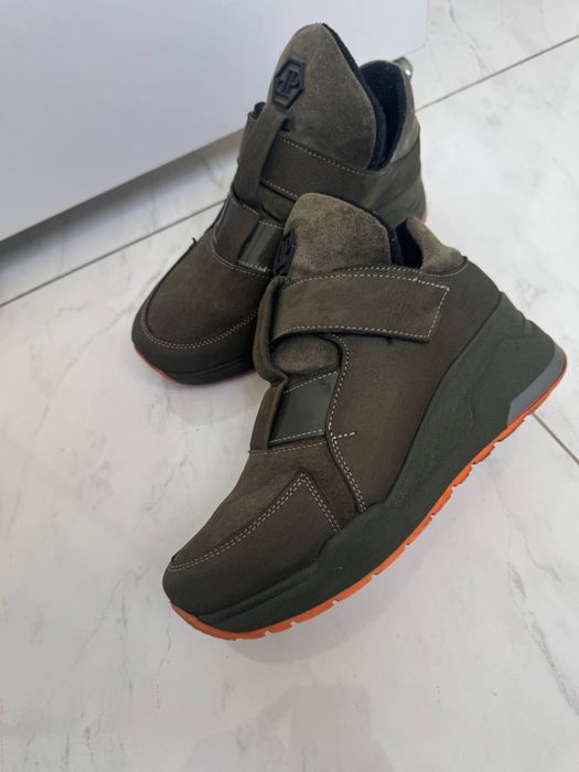 Женские кросовки р37 утепленные