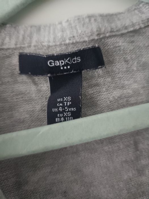 Kardigan Gap dla dziewczynki rozm 110 świętej szary narzutka