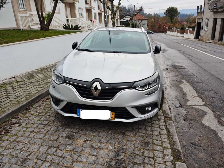 Renault Megane Sport Tourer 1.5 dCi Limited - Muito Estimada