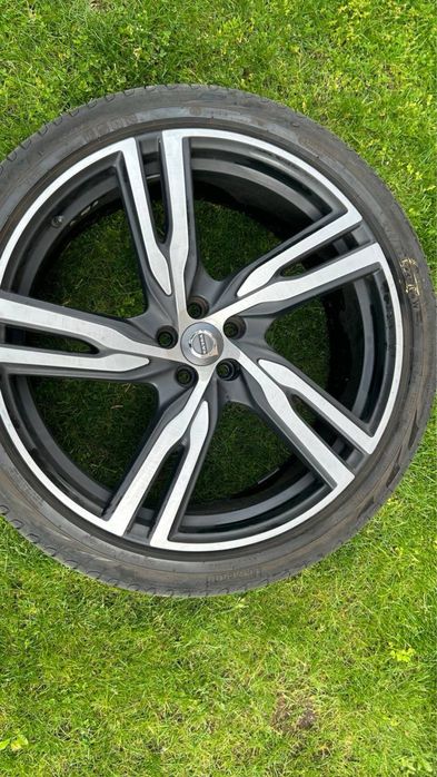 Диски VOLVO R-DESIGN R22 з шинами