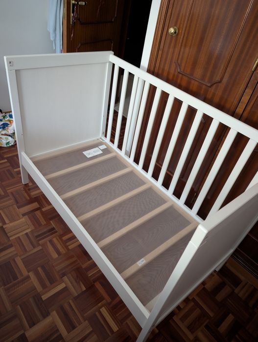 Berço IKEA SUNDVIK 60x120 cm + Proteção Lateral Oferta