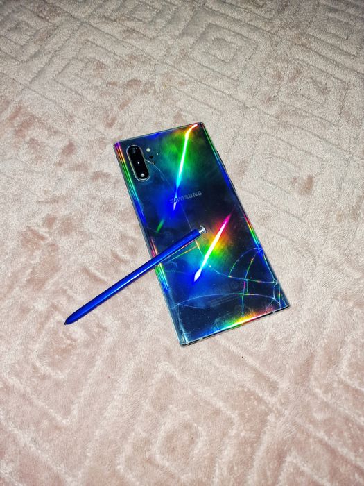 Samsung galaxi note  10 +     12 RAM 256 gb