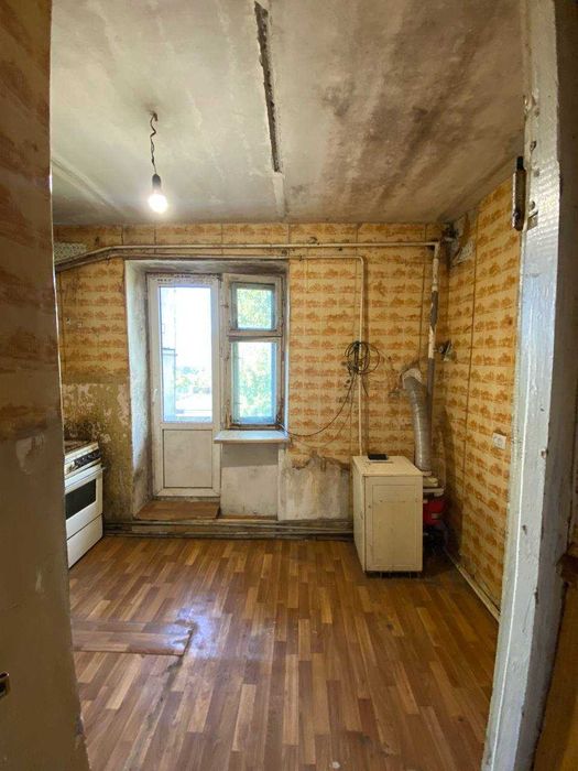 Продам квартиру від власника — під ремонт