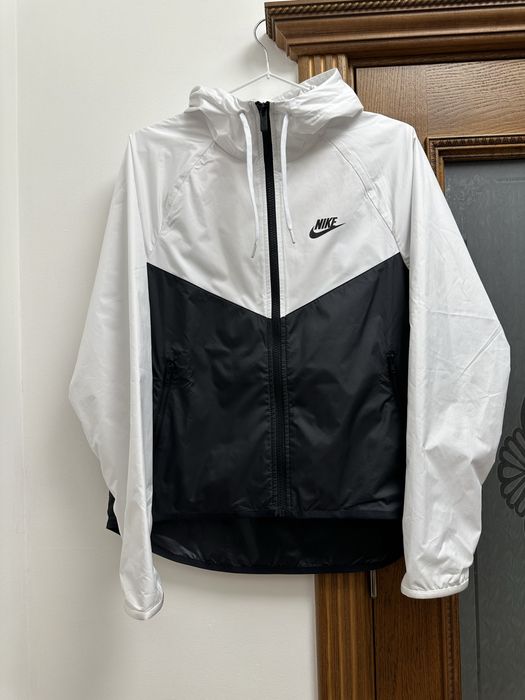 Ветровка Nike !!!