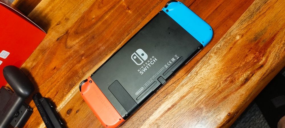 Nintendo switch 1 V2