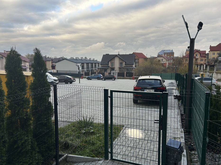 Оренда паркомісця с.Малехів