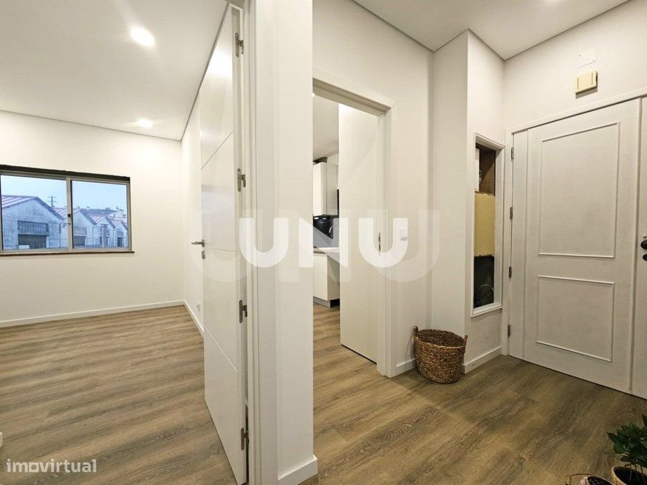 Apartamento T2 - Totalmente Renovado