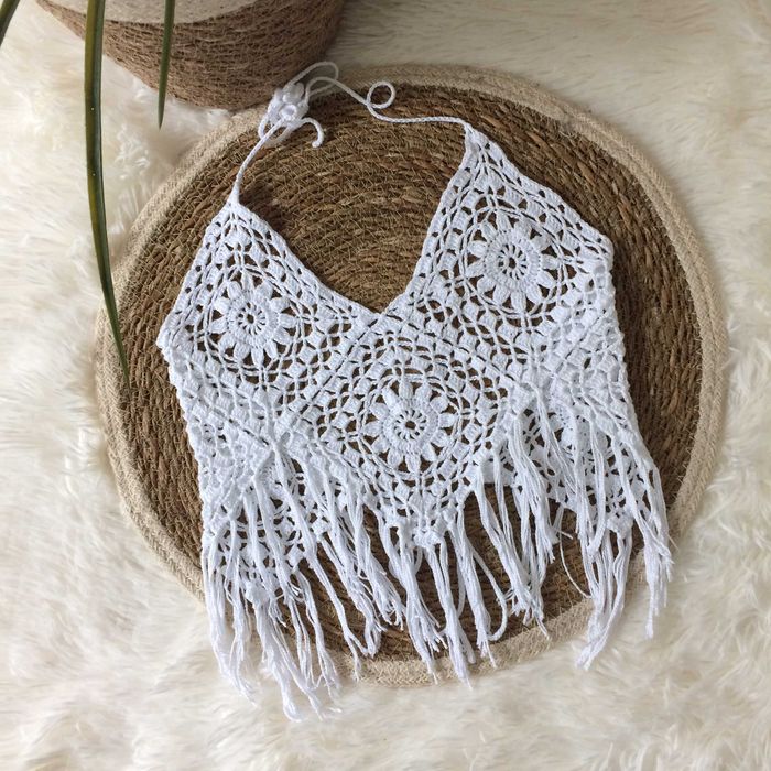 Crop top biały boho hippie szydełko frędzle ażurowy letni plażowy S 36