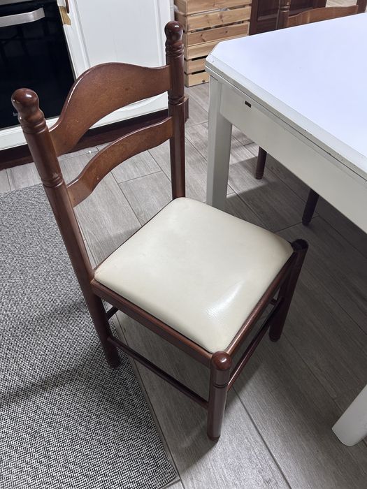 Mesa de cozinha com 6 cadeiras