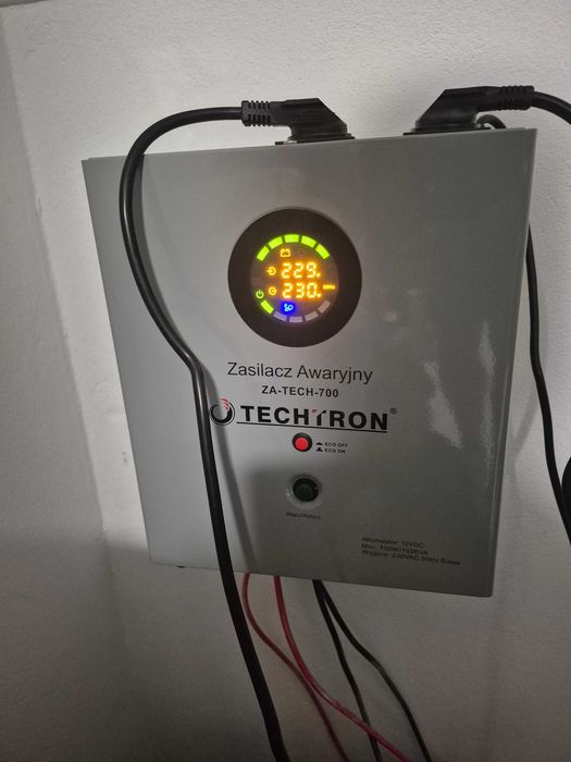 Zasilacz awaryjny UPS 700W/1000VA ZA-TECH-700 SF