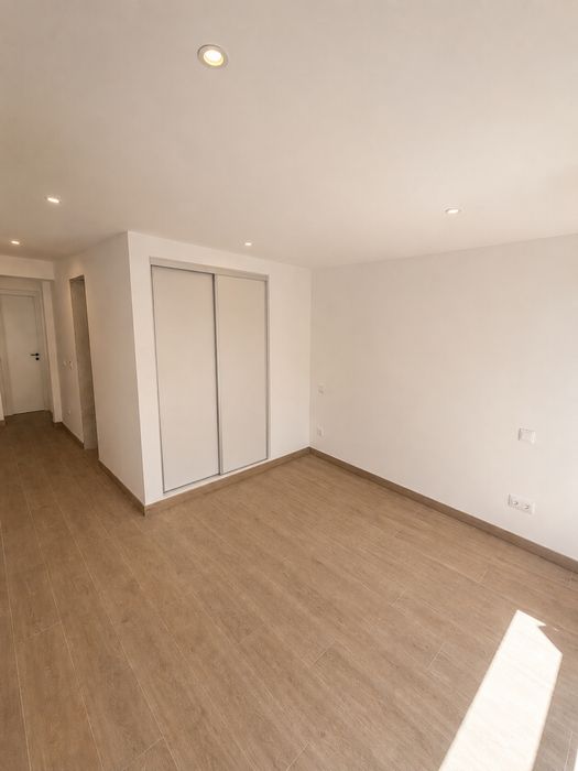 Moradia T2 - Baixa Faro ( nova)