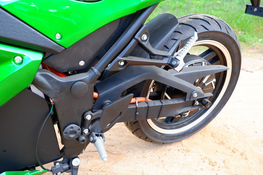 Mota A1 elétrica 125cc 130km/h 8kw estilo Kawasaki Ninja IVA incluido