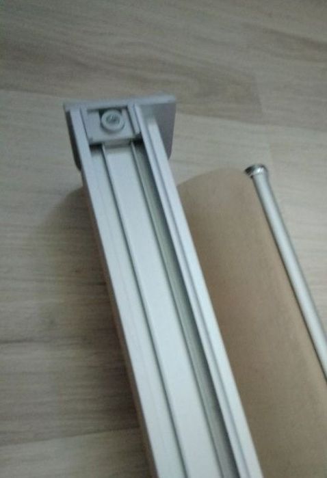 Roleta samozwijająca Ikea