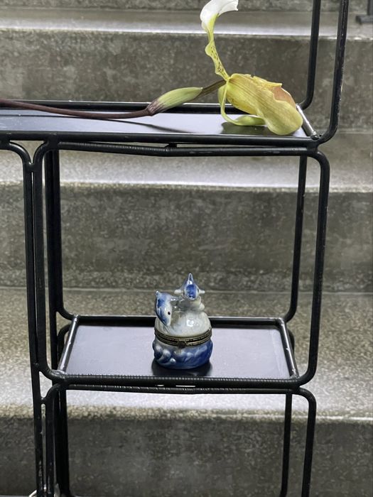 Szkatulka pudeleczko delfin na bizuterie lub drobiazgi