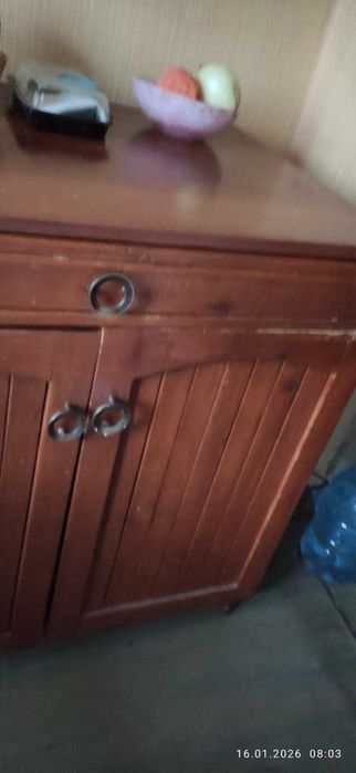 Кухонні меблі (старі)