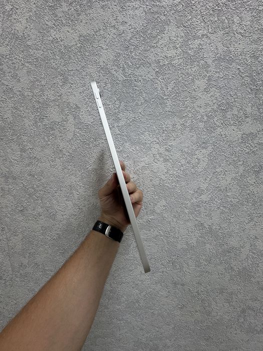 Планшет Apple iPad 11 256 GB Wifi Silver