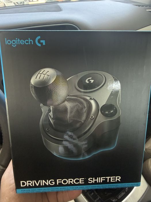 Caixa de mudanca Logitech/ marcha