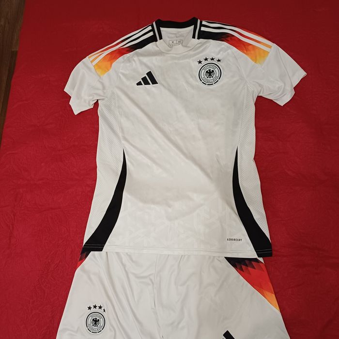 Adidas euro 2024 германия футболка и шорты футбольная форма,джерси