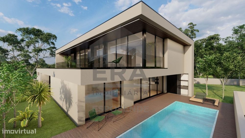 Moradia T4 de Luxo com Piscina de Sal e Vista Mar