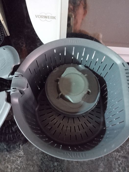 Vendo Bimby TM6 com acessórios.