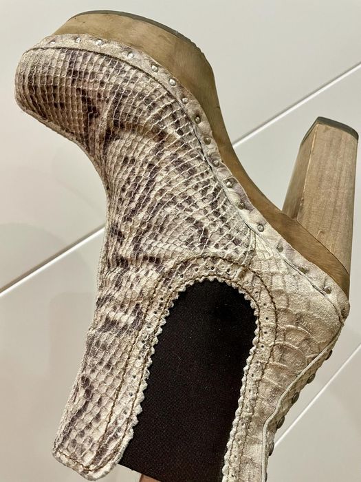 Botas Xuz - tamanho 38
Padrão Python
Pouco uso
70€