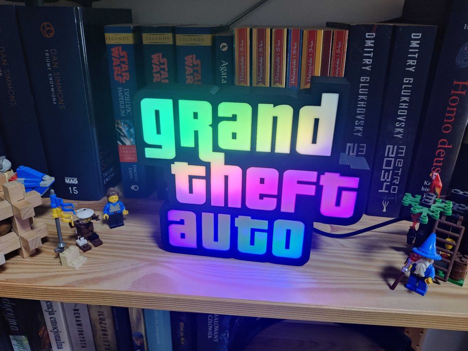 Podświetlany panel logo GTA – sterowanie z aplikacji