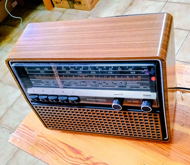Radio Grundig RF 440