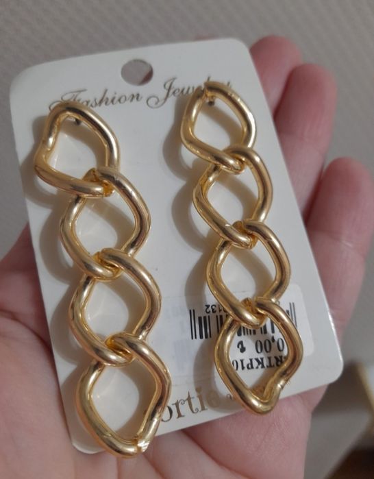 Сережки (біжутерія)