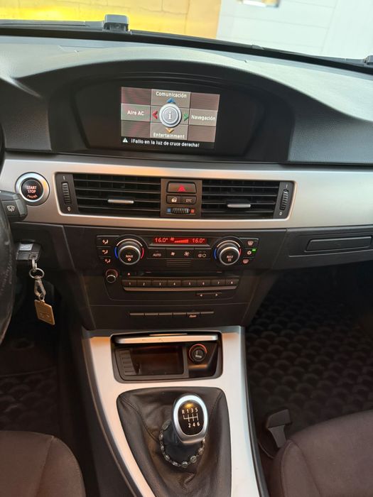 BMW 318d Touring 2.0 143cv | 252.227 km | 5 Lugares | 2007