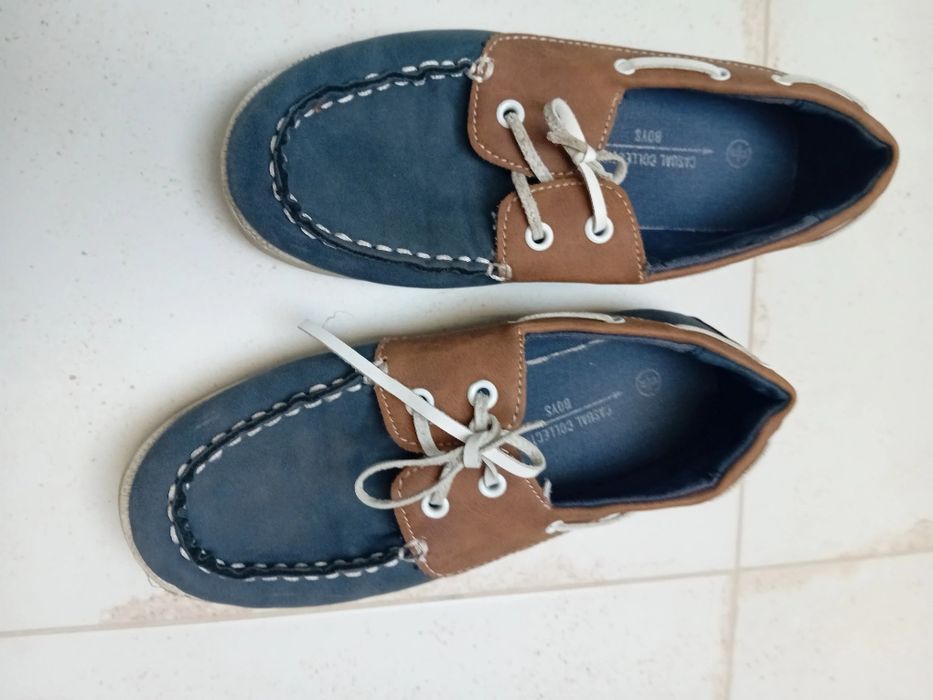 Buty wyjściowe do garnituru. Skóra rozmiar 31