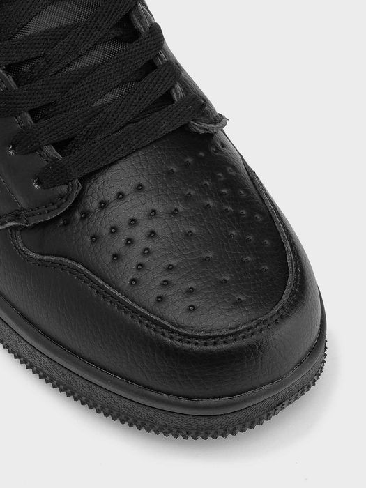 Зимові високі кросівки