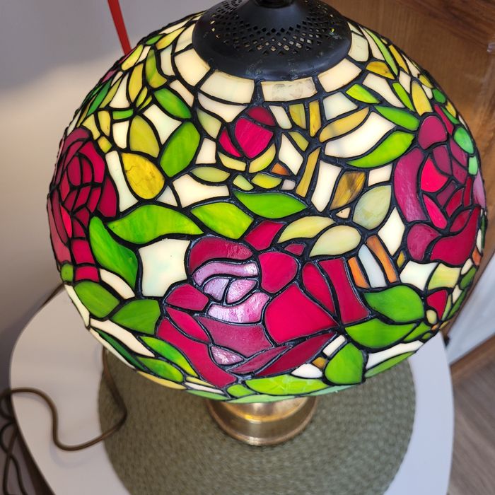 Lampa w stylu Tiffany