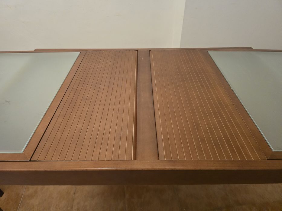 Mesa de Jantar extensível em madeira e vidro