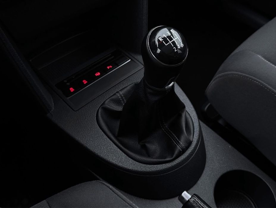 Volkswagen Touran 2.0 Дизель 2014 рік