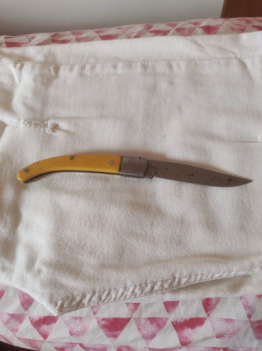 Canivete amarelo de inox