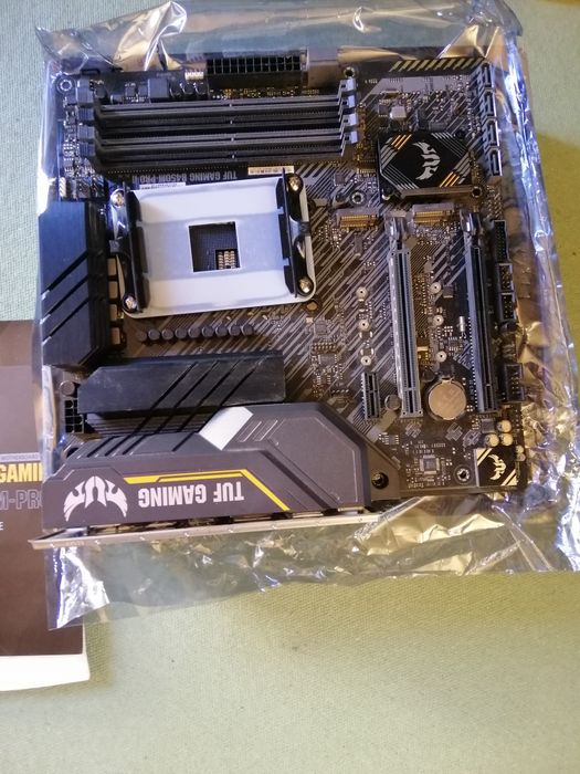 Материнка asus tuf gaming b450
