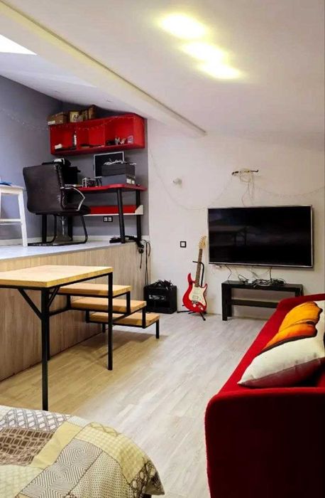 Продам 3х комнатную квартиру 120м2  в ЖК Околица  SM
