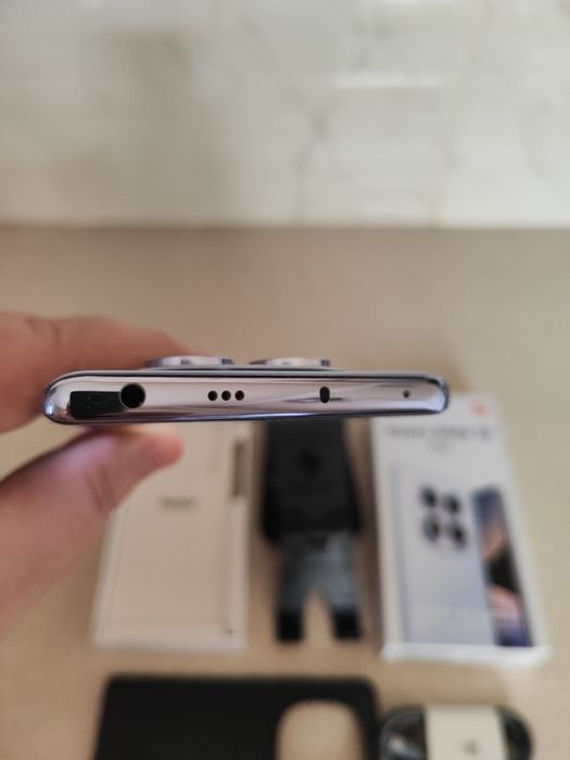 ИГРОВОЙ Xiaomi redmi note 14Pro, память 8+8-256гиг, идеал.