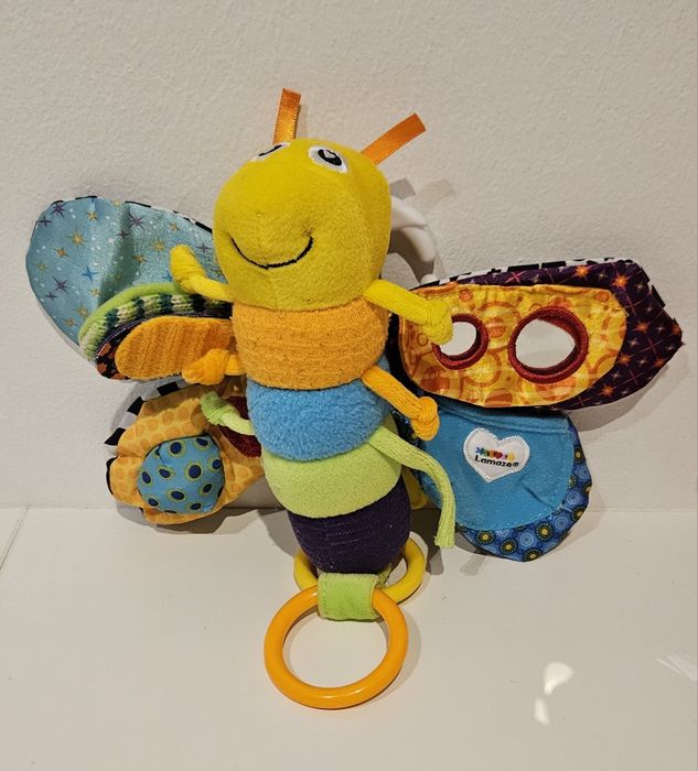 Wesoły motylek Freddie zawieszka i gryzak.