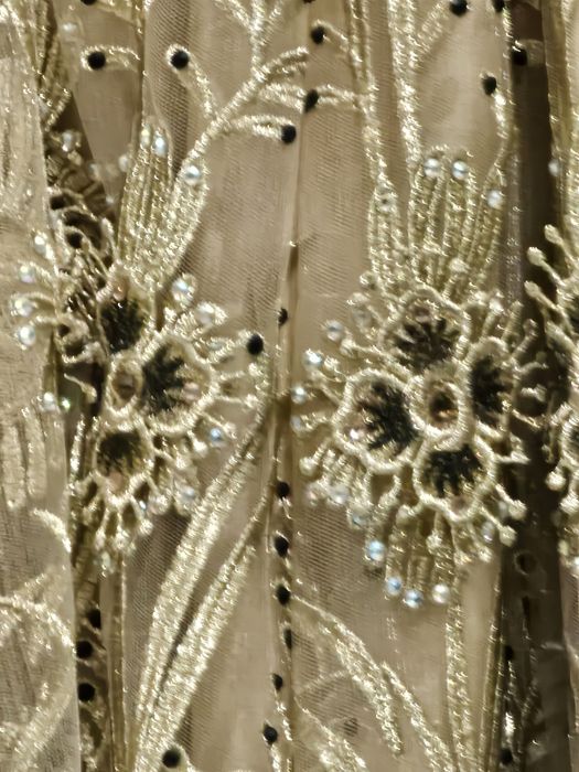 Vestido de cerimónia ,peça única em tons de dourado