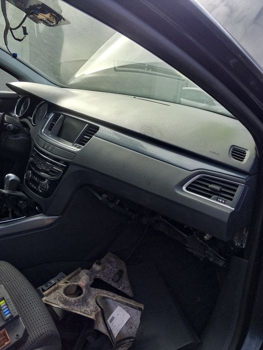 Peugeot 508 lift konsola deska poduszki  pasy