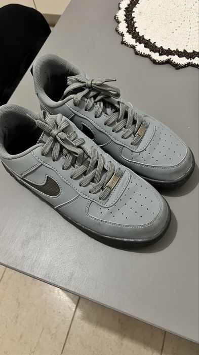 Vendo air force usado apenas 2 vezes