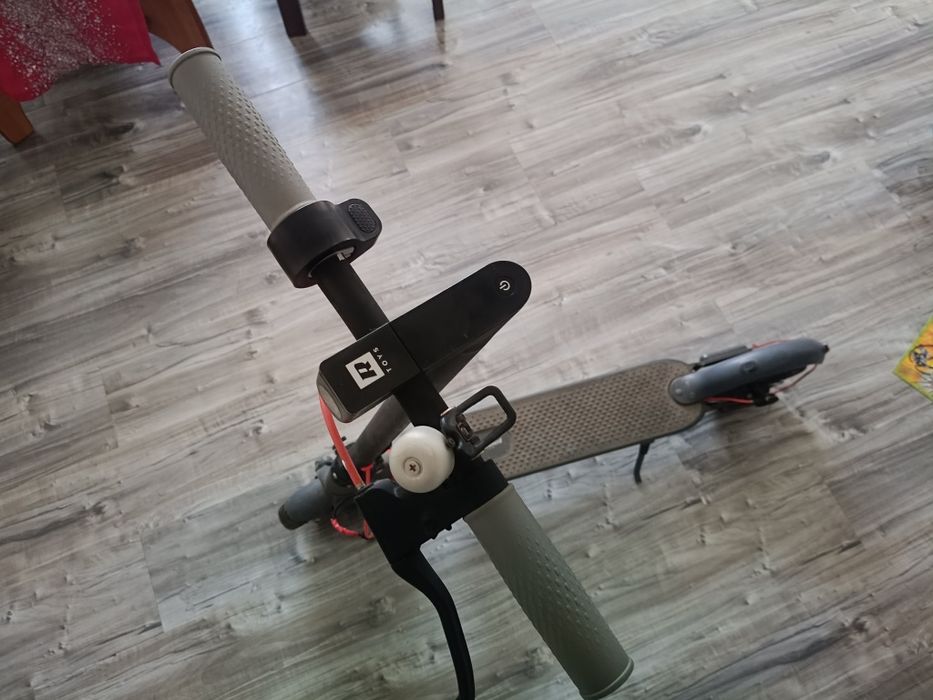 Dwie Hulajnogi elektryczne