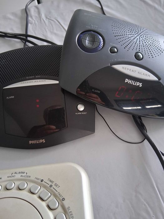 4 Rádios despertador Sony e Philips em bom estado